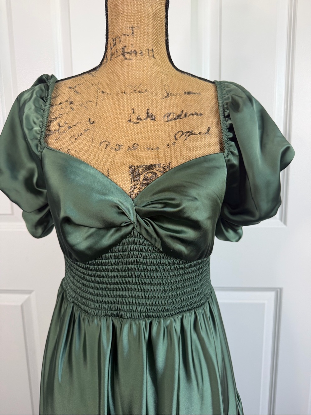 Free People Green Satin Puff Sleeve Tiered Maxi Dress Size M NWOT - Picture 3 of 16